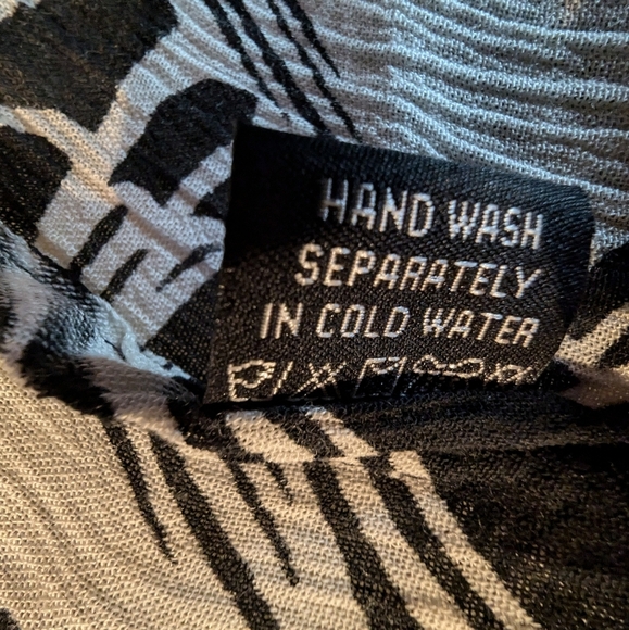 PAPA Vancouver. Boho Hippie Maxi Crinkle Broomstick Skirt, Black & White Floral - Picture 8 of 10